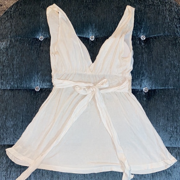 White & Cream Halter top, lace detailing - Picture 3 of 3